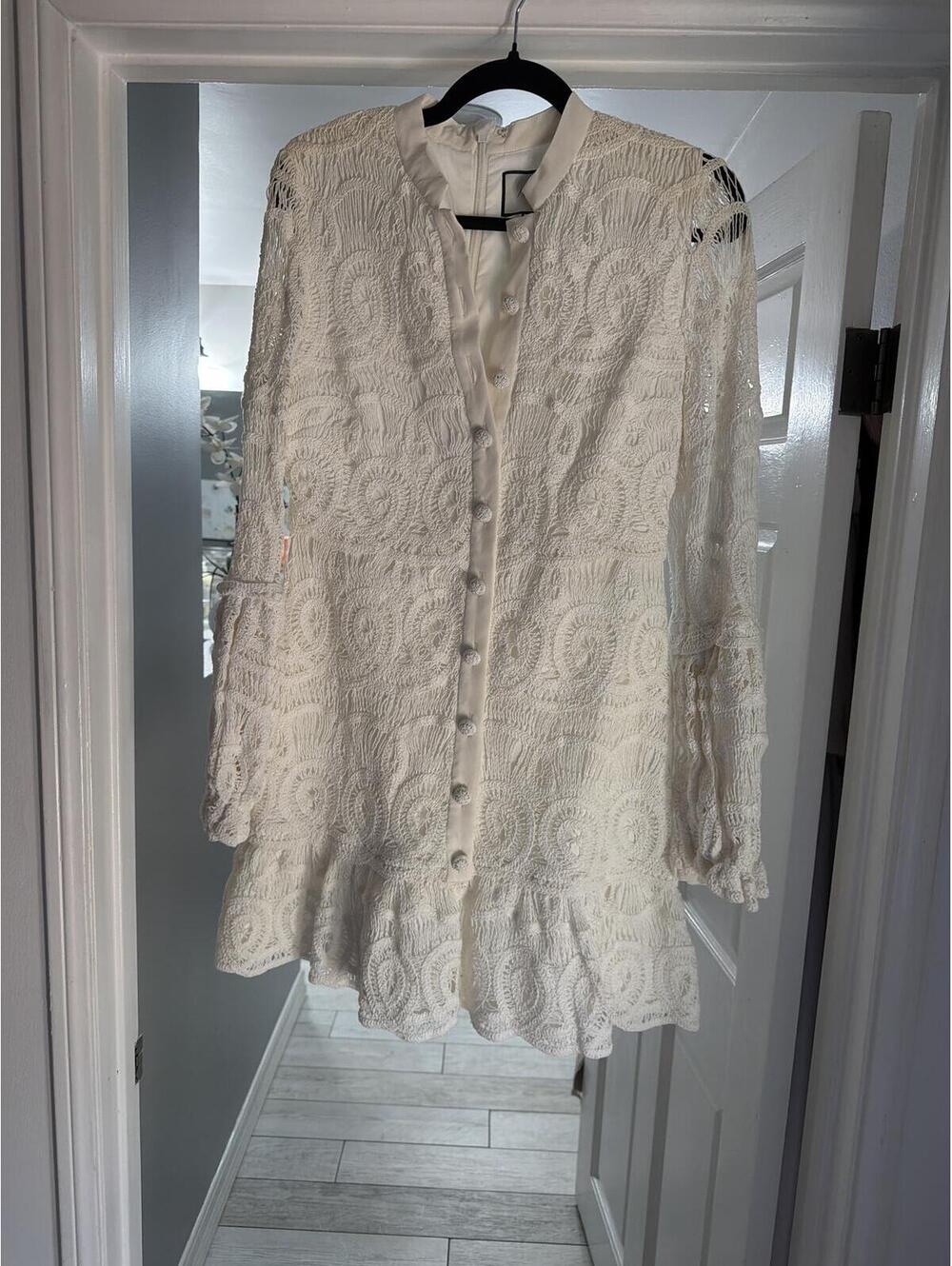 ALEXIS Cream Lace Long Sleeve Button Front Peplum Top Dress Size XL
